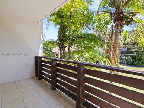 7487 SW 82nd Street Miami FL 33143