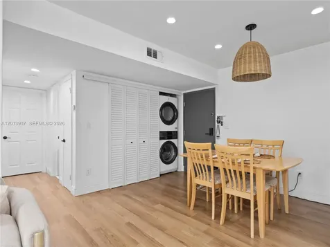 7487 SW 82nd Street Miami FL 33143