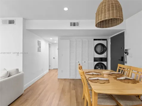 7487 SW 82nd Street Miami FL 33143