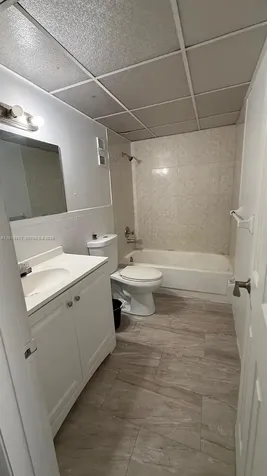 6940 Miami Gardens Drive Hialeah FL 33015