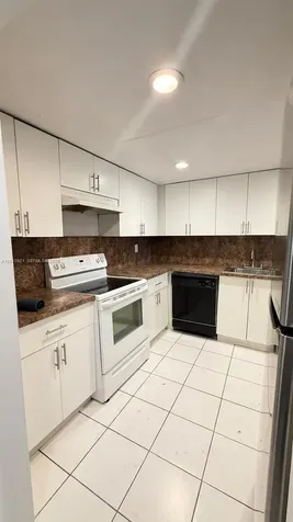 6940 Miami Gardens Drive Hialeah FL 33015