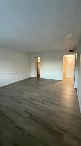 6940 Miami Gardens Drive Hialeah FL 33015