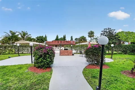 2991 NW 46th Avenue Lauderdale Lakes FL 33313
