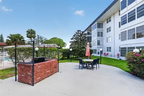 2991 NW 46th Avenue Lauderdale Lakes FL 33313
