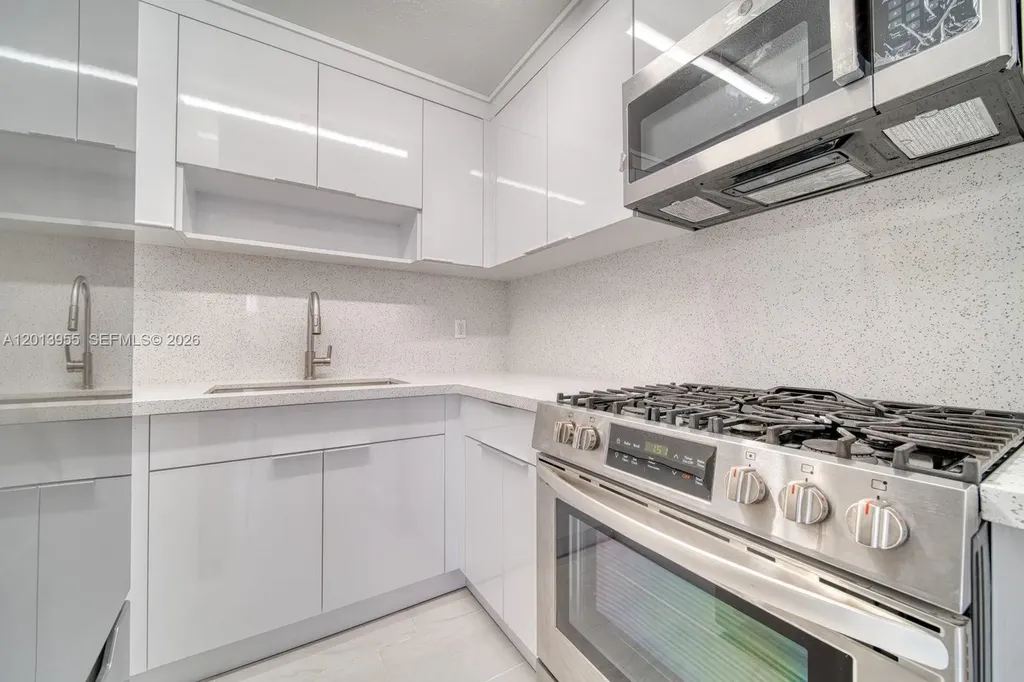 7101 SW 89th Court Miami FL 33173