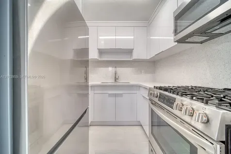 7101 SW 89th Court Miami FL 33173