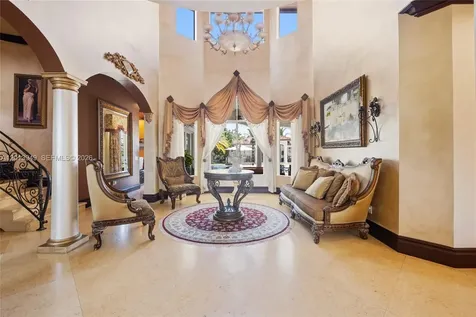 9861 NW 135th Street Hialeah Gardens FL 33018