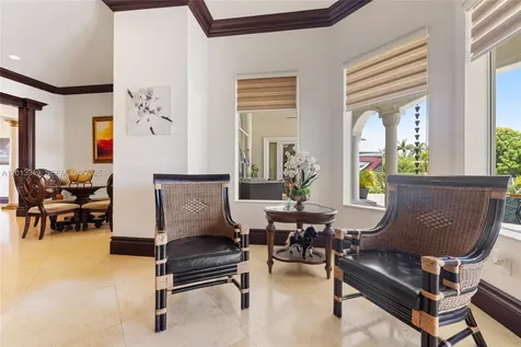 9861 NW 135th Street Hialeah Gardens FL 33018