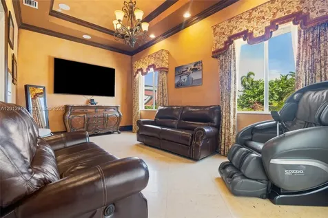 9861 NW 135th Street Hialeah Gardens FL 33018