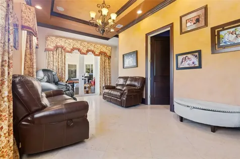 9861 NW 135th Street Hialeah Gardens FL 33018