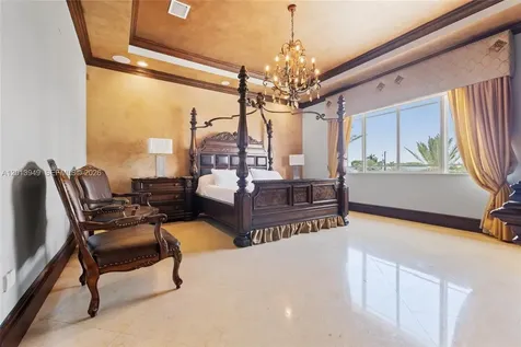 9861 NW 135th Street Hialeah Gardens FL 33018