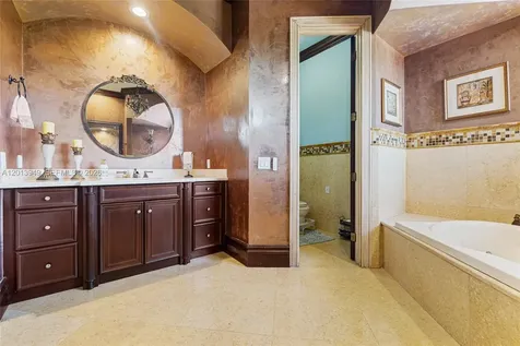 9861 NW 135th Street Hialeah Gardens FL 33018