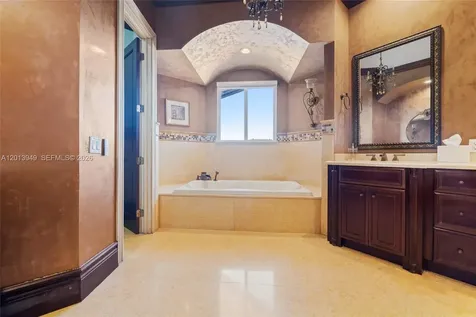 9861 NW 135th Street Hialeah Gardens FL 33018