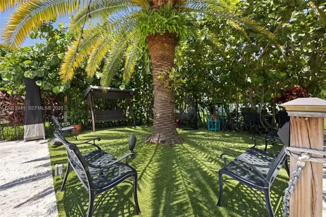 9861 NW 135th Street Hialeah Gardens FL 33018