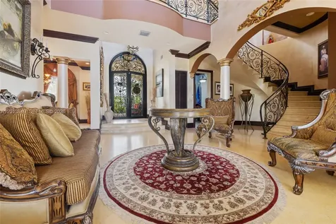 9861 NW 135th Street Hialeah Gardens FL 33018