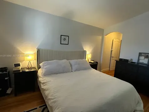 8912 W Flagler Street Miami FL 33174