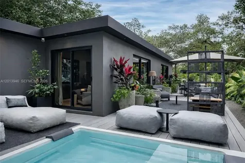 3522 William Avenue Miami FL 33133
