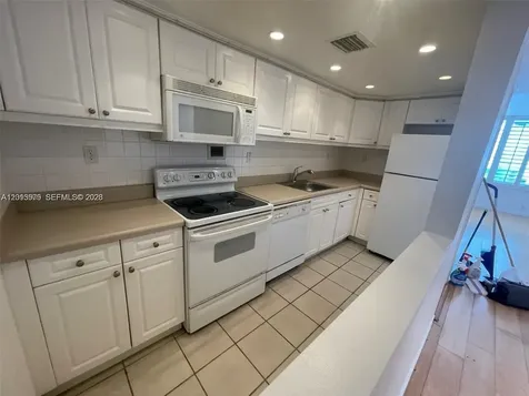 1000 West Avenue Miami Beach FL 33139