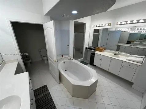 10710 NW 66th Street Doral FL 33178