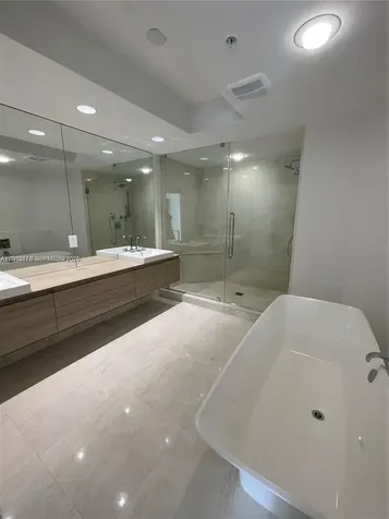 North Miami Beach FL 33160