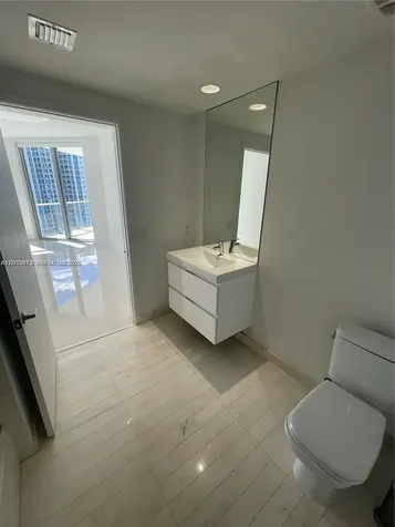 North Miami Beach FL 33160