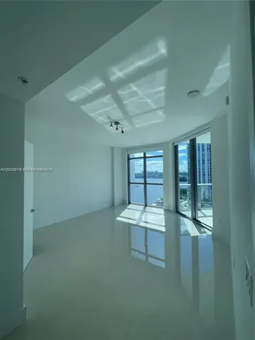 North Miami Beach FL 33160