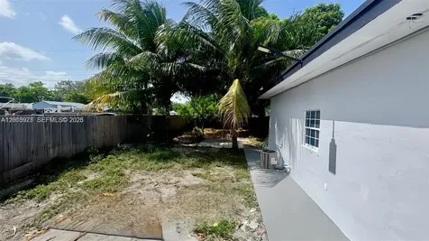 2731 NW 100th Street Miami FL 33147