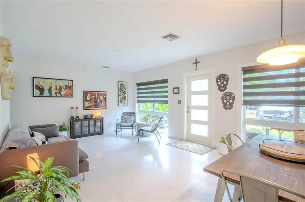 1032 SW 15th Terrace Fort Lauderdale FL 33312