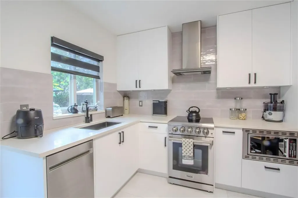 1032 SW 15th Terrace Fort Lauderdale FL 33312