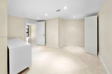 1121 Crandon Boulevard Key Biscayne FL 33149
