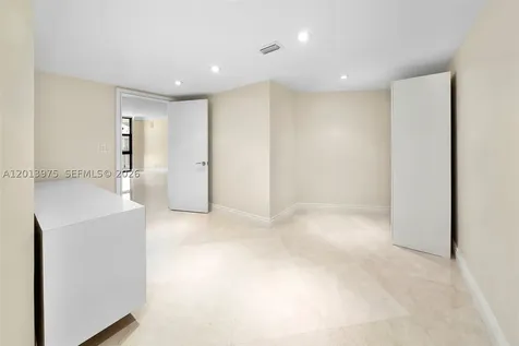 1121 Crandon Boulevard Key Biscayne FL 33149
