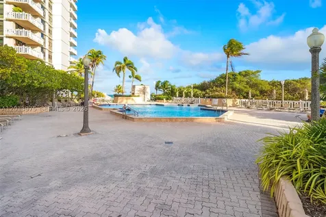 1121 Crandon Boulevard Key Biscayne FL 33149