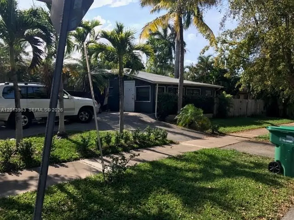 11400 NE 4 Avenue Miami FL 33161
