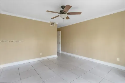 15385 S Dixie Highway 4 Highway Palmetto Bay FL 33157