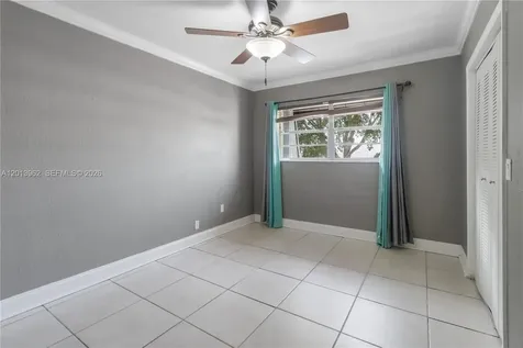 15385 S Dixie Highway 4 Highway Palmetto Bay FL 33157