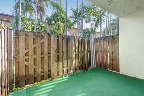 15385 S Dixie Highway 4 Highway Palmetto Bay FL 33157