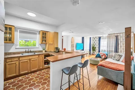 7643 Harding Avenue Miami Beach FL 33141