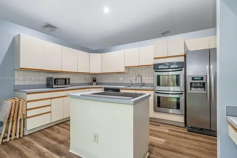 4125 NW 96th Terrace Sunrise FL 33351