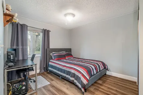4125 NW 96th Terrace Sunrise FL 33351