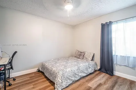 4125 NW 96th Terrace Sunrise FL 33351