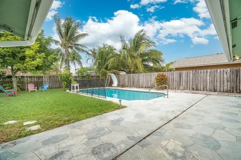 4125 NW 96th Terrace Sunrise FL 33351