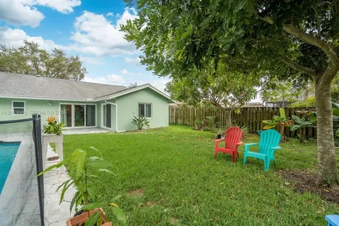 4125 NW 96th Terrace Sunrise FL 33351