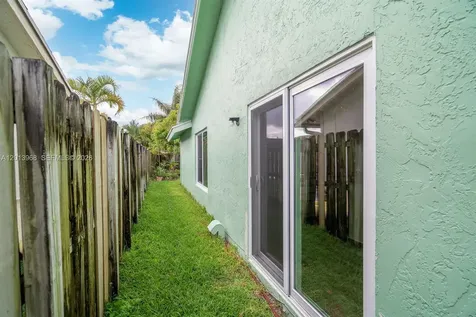 4125 NW 96th Terrace Sunrise FL 33351