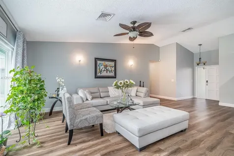 4125 NW 96th Terrace Sunrise FL 33351