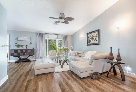 4125 NW 96th Terrace Sunrise FL 33351
