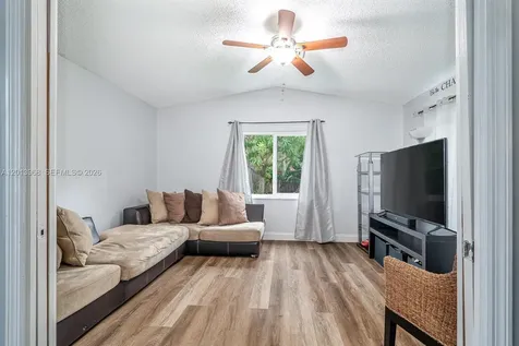 4125 NW 96th Terrace Sunrise FL 33351