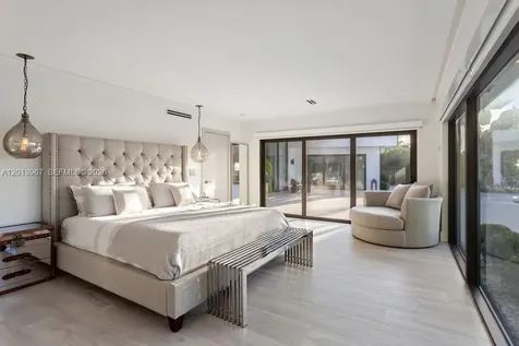 7972 Biscayne Point Circle Miami Beach FL 33141