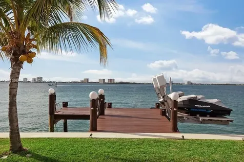 7972 Biscayne Point Circle Miami Beach FL 33141