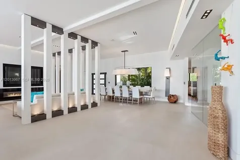 7972 Biscayne Point Circle Miami Beach FL 33141