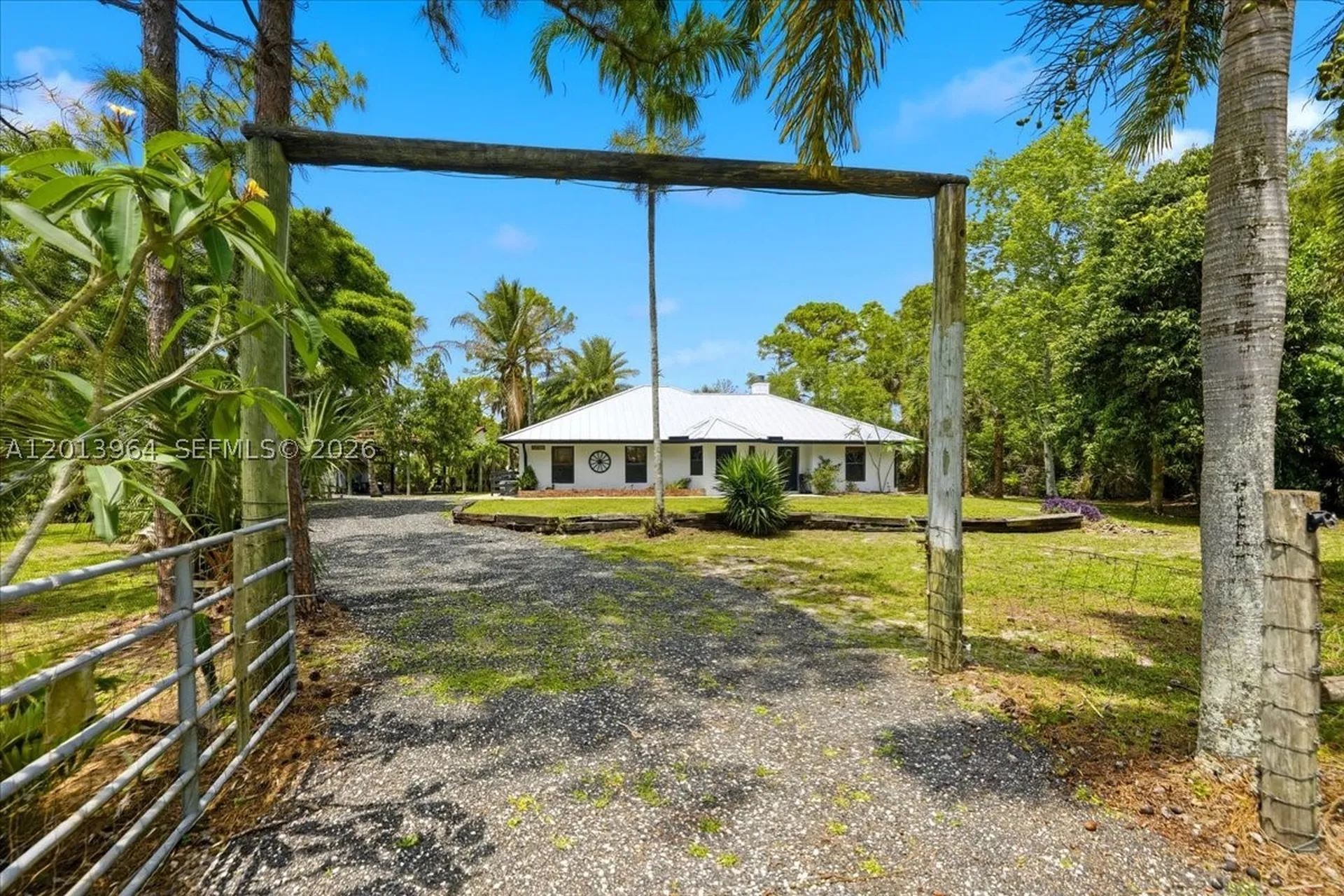 17857 82nd Road N Loxahatchee FL 33470
